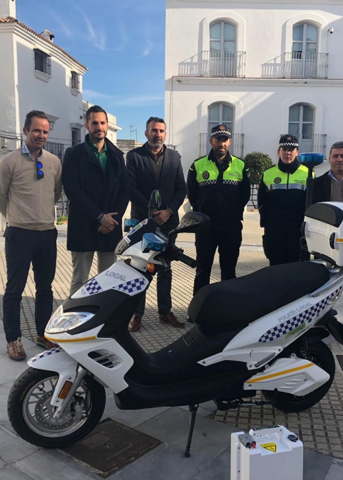 MOTO ELÉCTRICA PARA LA POLICÍA LOCAL GRACIAS AL PLAN DE MOVILIDAD SOSTENIBLE DE LA DIPUTACIÓN DE CÁDIZ