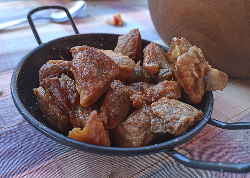 CHICHARRONES